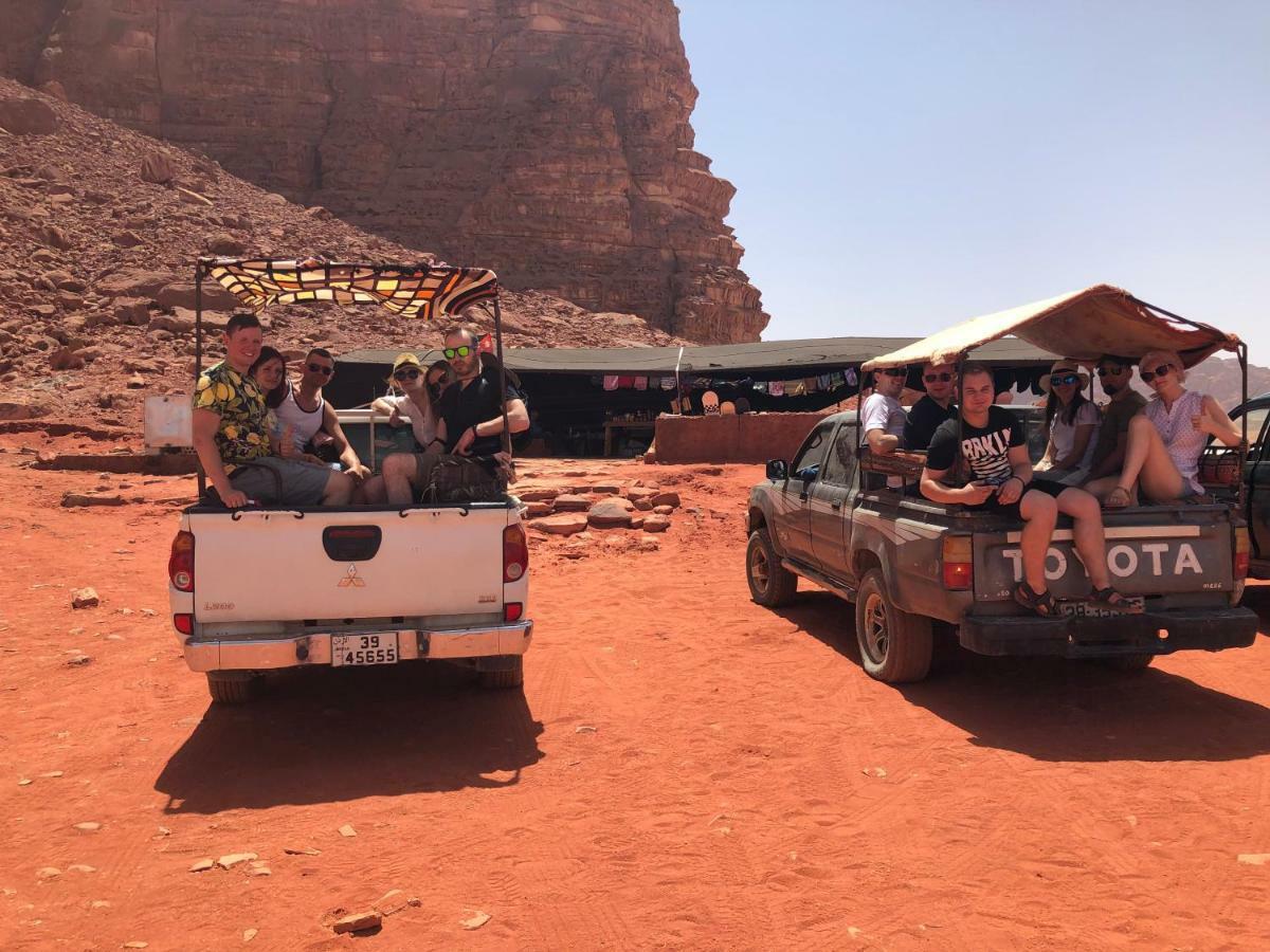 Star Walk Camp & Tours Hotel Wadi Rum Exterior photo